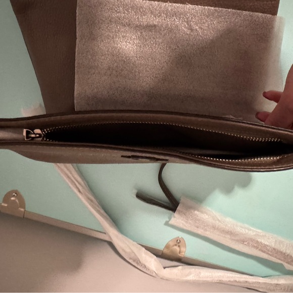Tory Burch Gray Brown Crossbody Bag - Picture 3 of 6